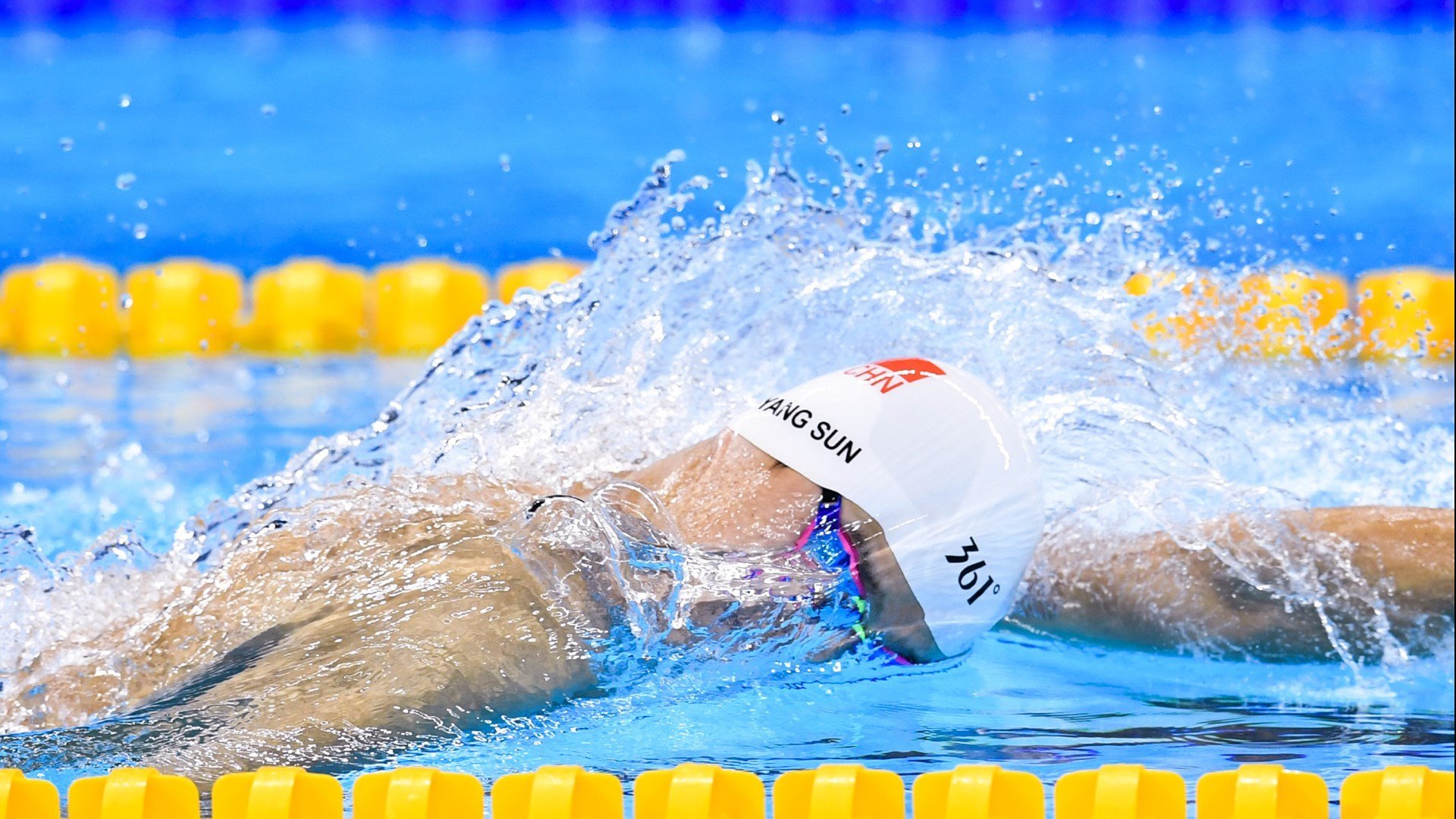 关键阶段头球争顶成功率是否决定胜负天平，头球怎么顶