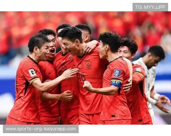 国内足球联赛阵容调整频繁，球队整体实力提升，中国足球联赛改革