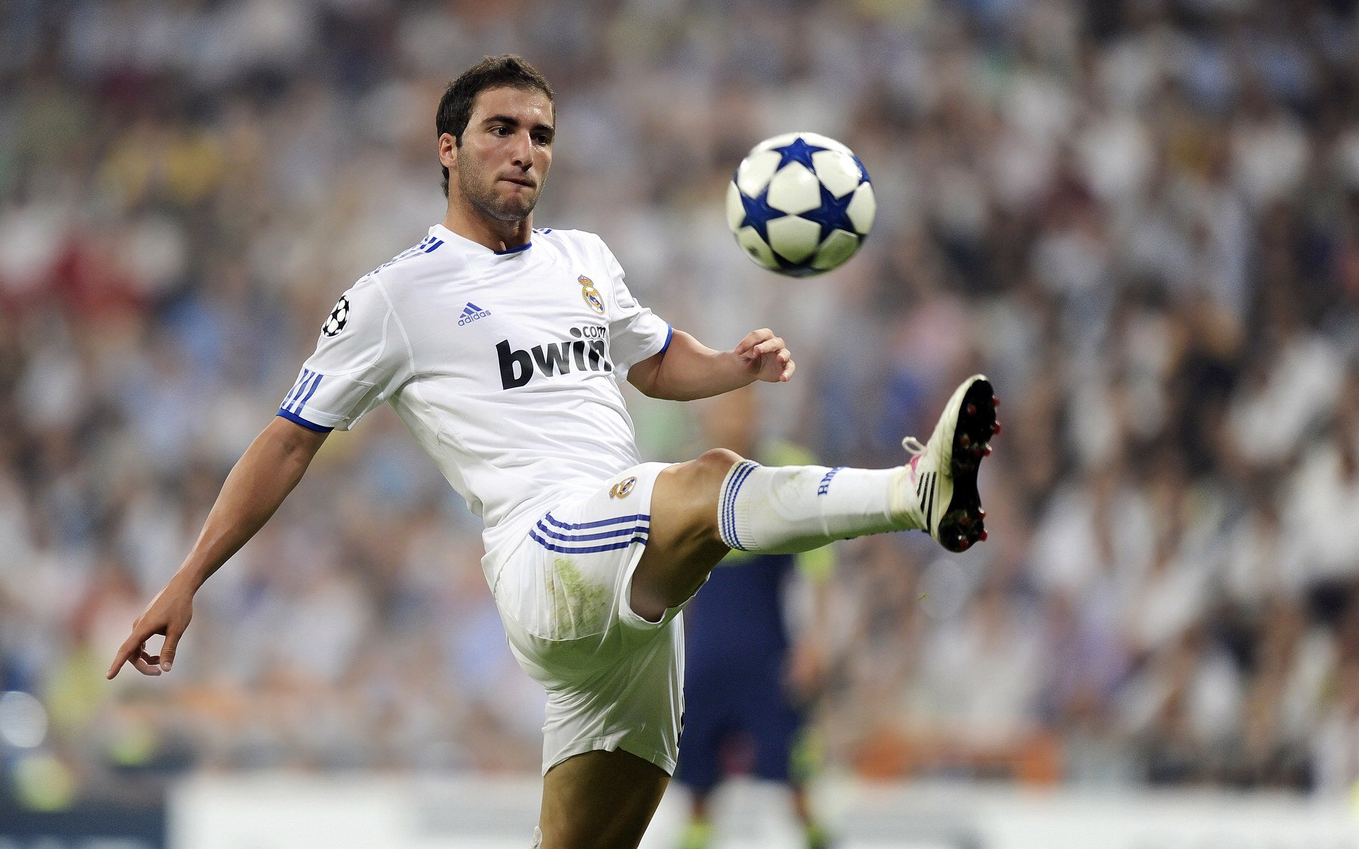 中国足球国家队注重团队沟通频率数据评估，中国足球队的情况